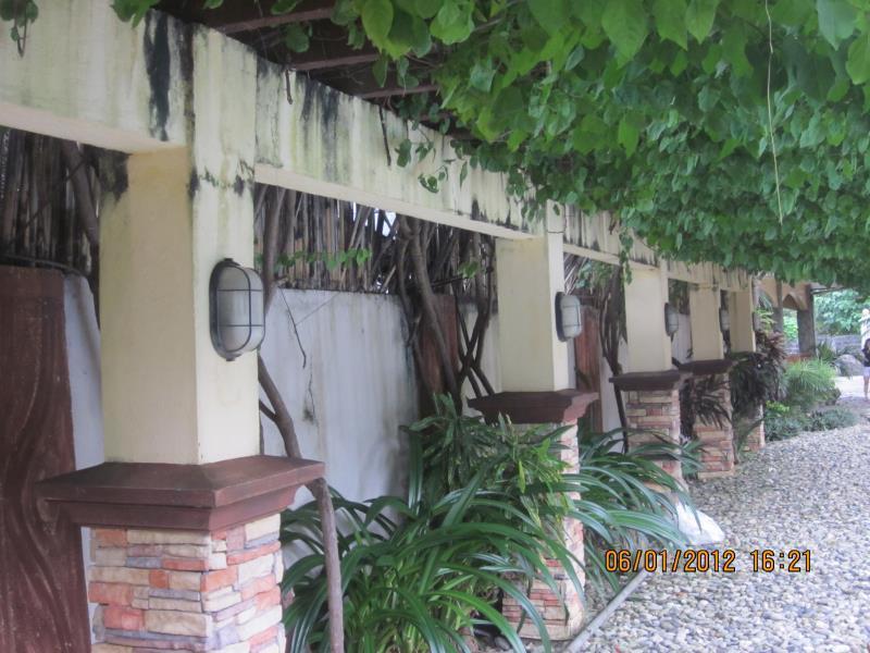 La Solana Suites And Resorts By Cocotel Puerto Galera Eksteriør bilde